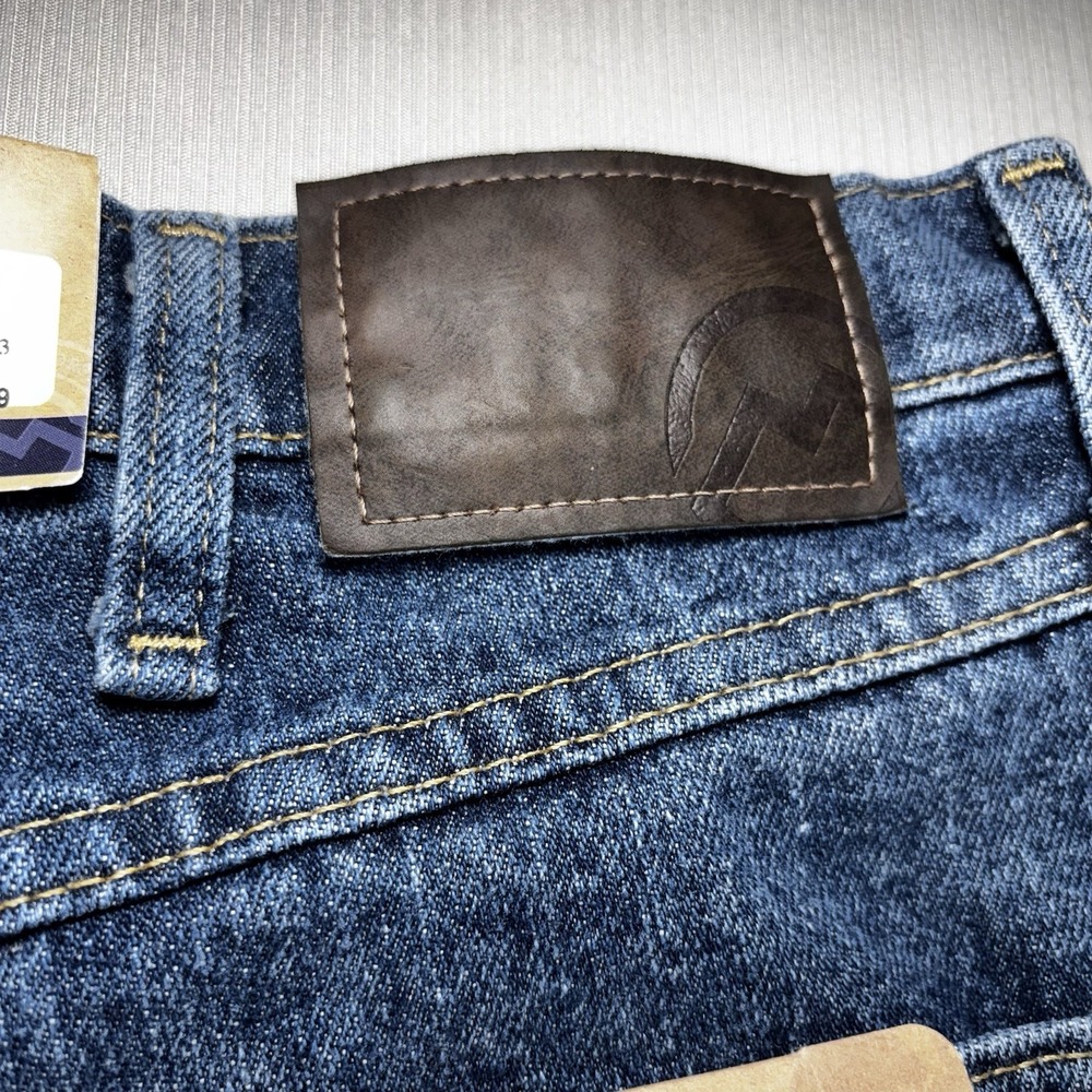 NWT Magellan Outdoors  Men's Denim Jeans 36x34 Med Wash Straight Leg - Picture 8 of 10